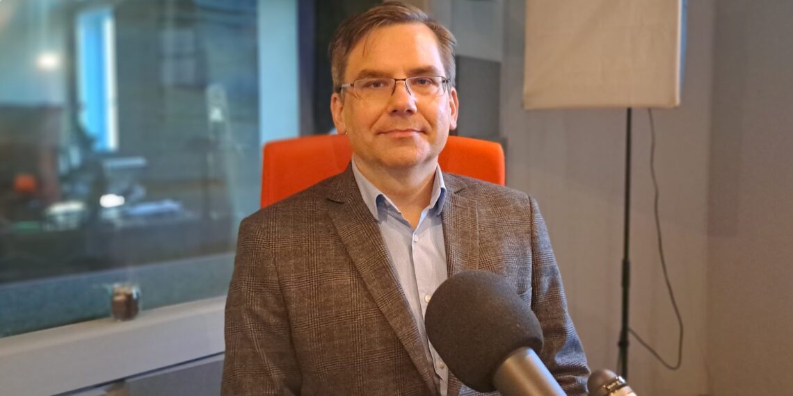 Diagnoza raka tarczycy. Endokrynolog: nie zawsze łatwo jest ustalić, czy guzki są złośliwe