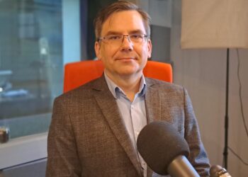 Diagnoza raka tarczycy. Endokrynolog: nie zawsze łatwo jest ustalić, czy guzki są złośliwe