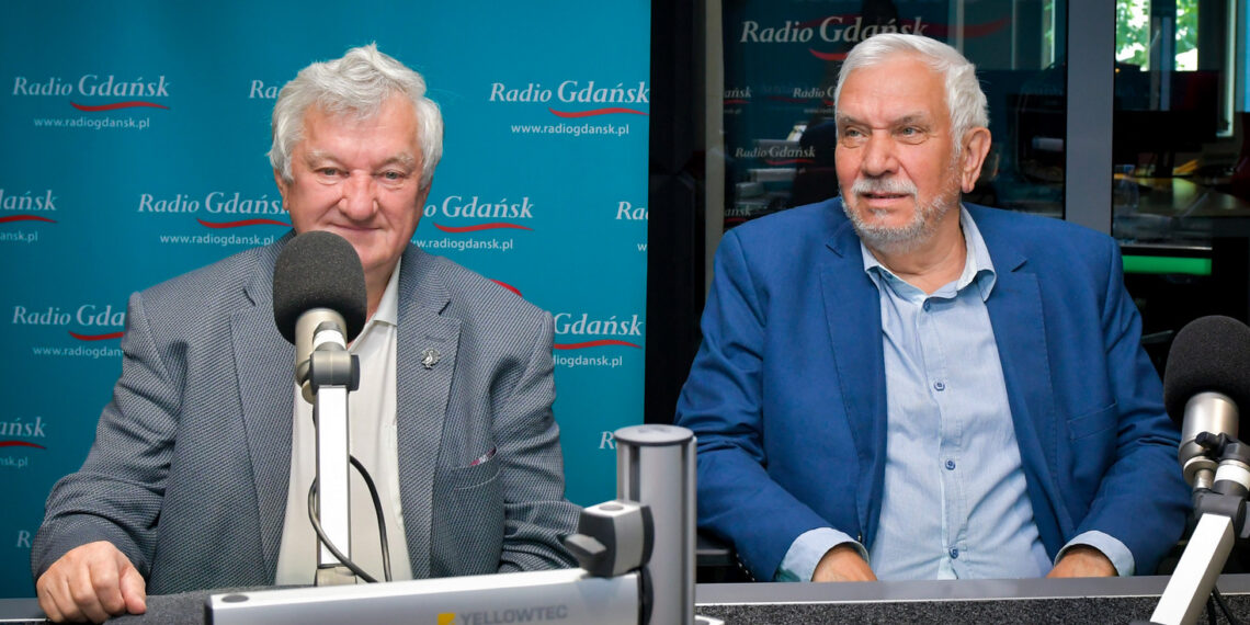 W tym roku Polacy planują wydać na wakacje więcej pieniędzy. Co na to eksperci?