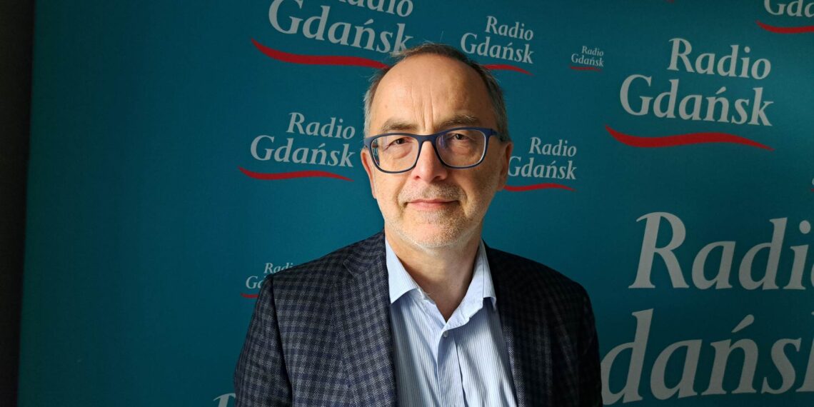 Prof. Piotr Widłak z GUMed: Chorujący uczestnik badań klinicznych nigdy nie jest pozbawiony leczenia. Zawsze je otrzymuje