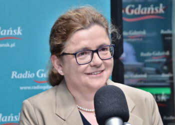 Ponad 30 procent lodów z automatów w pasie nadmorskim nie nadaje się do spożycia