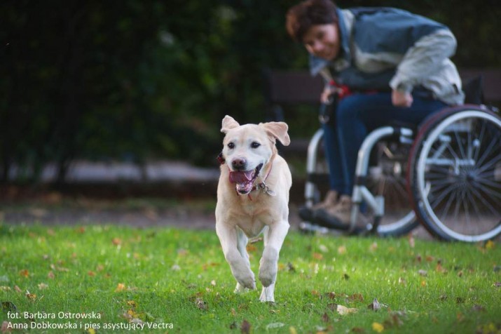 Anna Dobkowska i pies asystujący Vectra 4