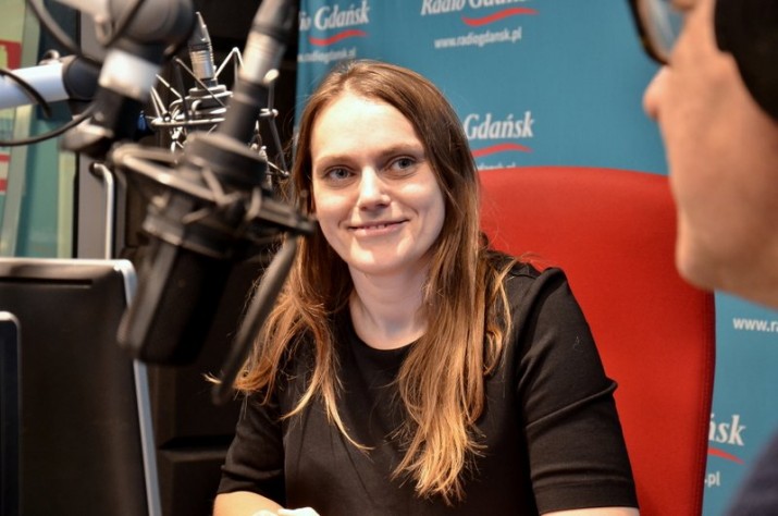 Co trzecia siatka z zakupami ląduje w śmietniku. Dlaczego marnujemy żywność?