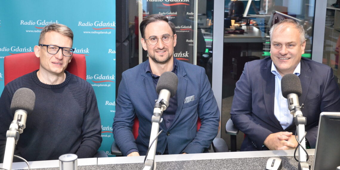 Polacy kupują mniej, niż w zeszłym roku. Eksperci wyjaśniają, dlaczego tak się dzieje