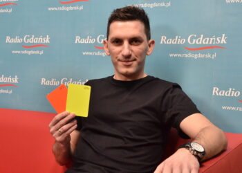Z Luzina na międzynarodowe stadiony. Sędzia piłkarski Damian Kos bohaterem audycji „Jestem z Pomorza”
