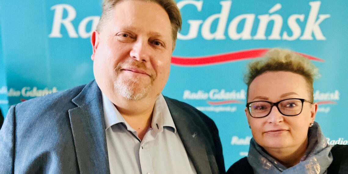 Starczowzroczność zaczyna się po czterdziestce. Pacjent nie jest skazany na okulary, można ją korygować chirurgicznie