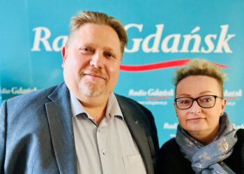 Starczowzroczność zaczyna się po czterdziestce. Pacjent nie jest skazany na okulary, można ją korygować chirurgicznie