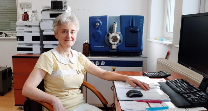 Sinice zwykle kojarzą się nieprzyjemnie z zamkniętymi plażami, ale być może kryją w sobie lek na raka