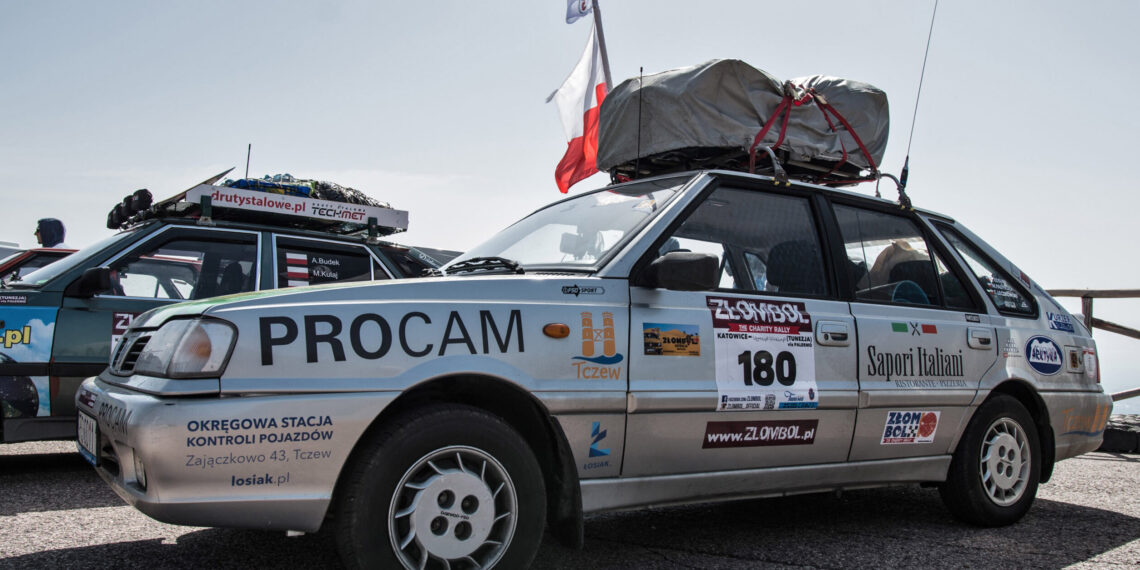 Wehikuł czasu w „Autocoolturze”. Zapraszamy do Poloneza