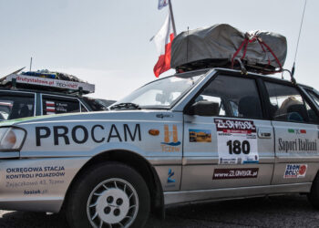 Wehikuł czasu w „Autocoolturze”. Zapraszamy do Poloneza