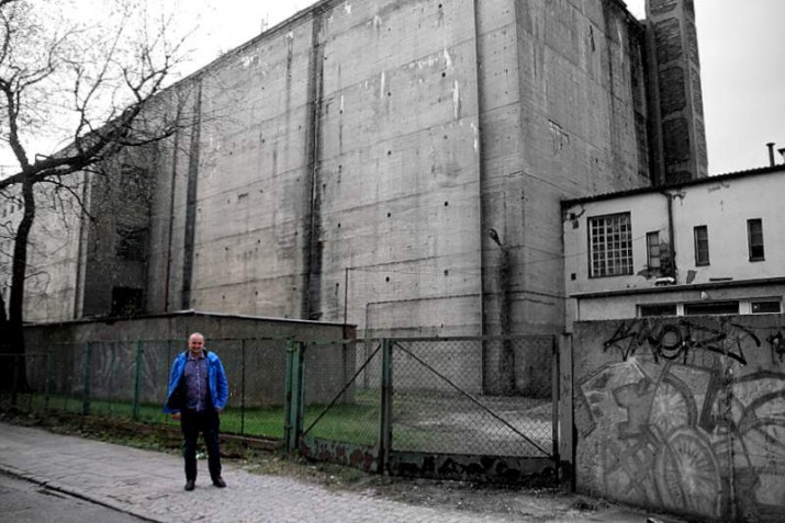 Miłośnik bunkrów i fortyfikacji Marcin Dobrzyński i wycieczka śladami sensacyjnych wydarzeń w Gdańsku