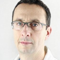 Jarosław Sova – wydrukował czaszkę żeby na niej ćwiczyć