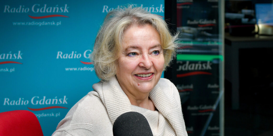 Jolanta Banach: „Mamy sfeminizowane segmenty gospodarki, w których zarabia się podle”