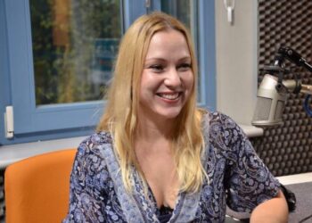 Pościel rano łóżko – to dobry sposób na zachowanie męskości – radzi Karolina Żuk