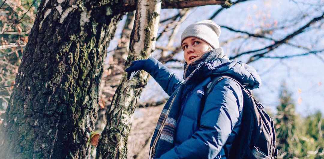 Katarzyna Banaś o pokrzywie na talerzu i stokrotce w sałatce