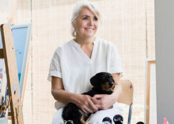 Magda Beneda przenosi gdańskie krajobrazy na płótna i ceramikę