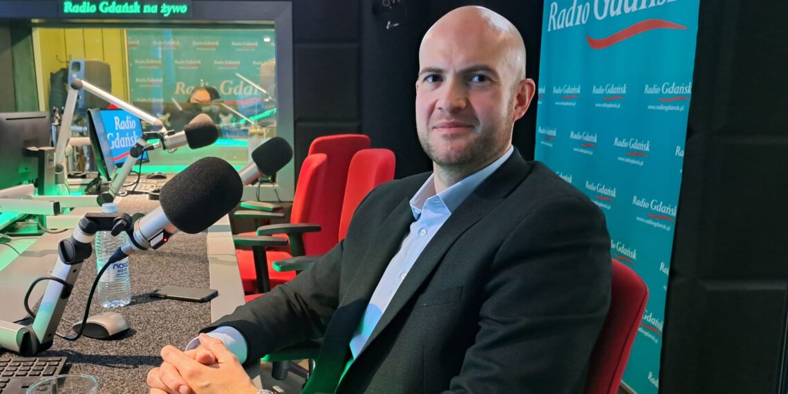 Nasz słuch pogarsza się wraz z wiekiem. Otolaryngolog: „Najpierw przestajemy słyszeć wysokie częstotliwości”