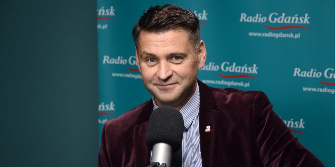 Spór w Sopocie o rezolucję dotyczącą praw migrantów. Radny PiS: „Chaotyczna, niespójna, napisana w 5 minut”