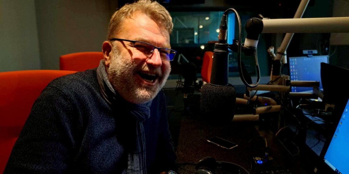 Śmiech to zdrowie. Radość warto praktykować – zaleca psycholog Piotr Ławacz