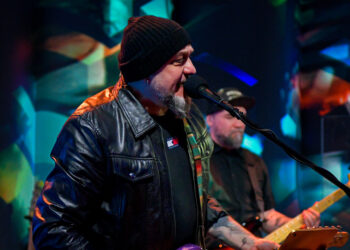 Nie umiał podrywać dziewczyn, dlatego miał dużo czasu na gitarę. Piotr Łukaszewski w audycji „Facet na luzie”