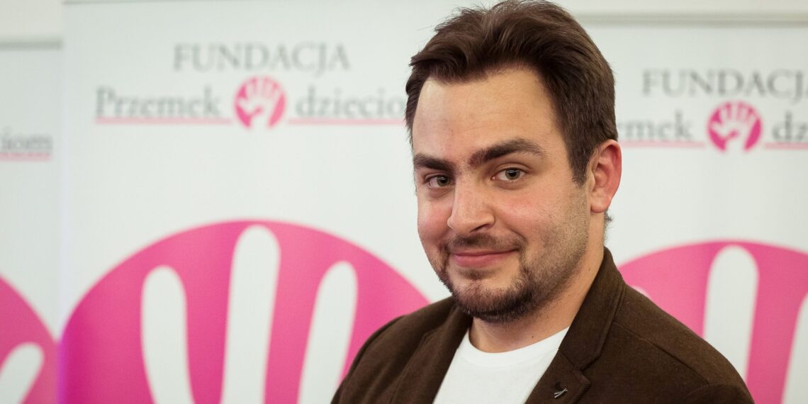 Człowiek pełen empatii i potrzeby pomagania. Przemek Szaliński gościem „Jestem z Pomorza”