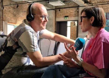 Pieniądze – o tym się z dziećmi nie rozmawia, a to błąd – mówi Iza Kozakiewicz