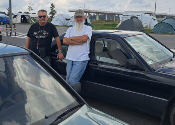 „Bez gwiazdy nie ma jazdy”. Czar i magia zabytkowych Mercedesów 190