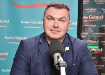 Szymon Hołownia studiował na Collegium Humanum? Szef Polski 2050 na Pomorzu: „To fake news”