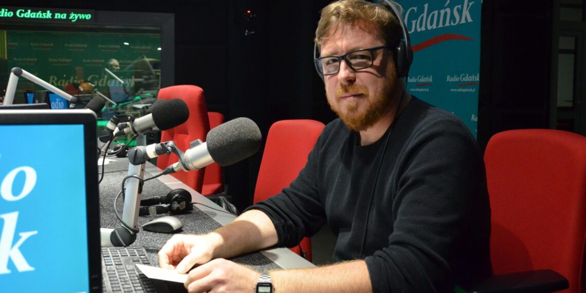 Spotkanie ze znanym poetą poprowadzi sztuczna inteligencja. W dodatku z tytułem profesora