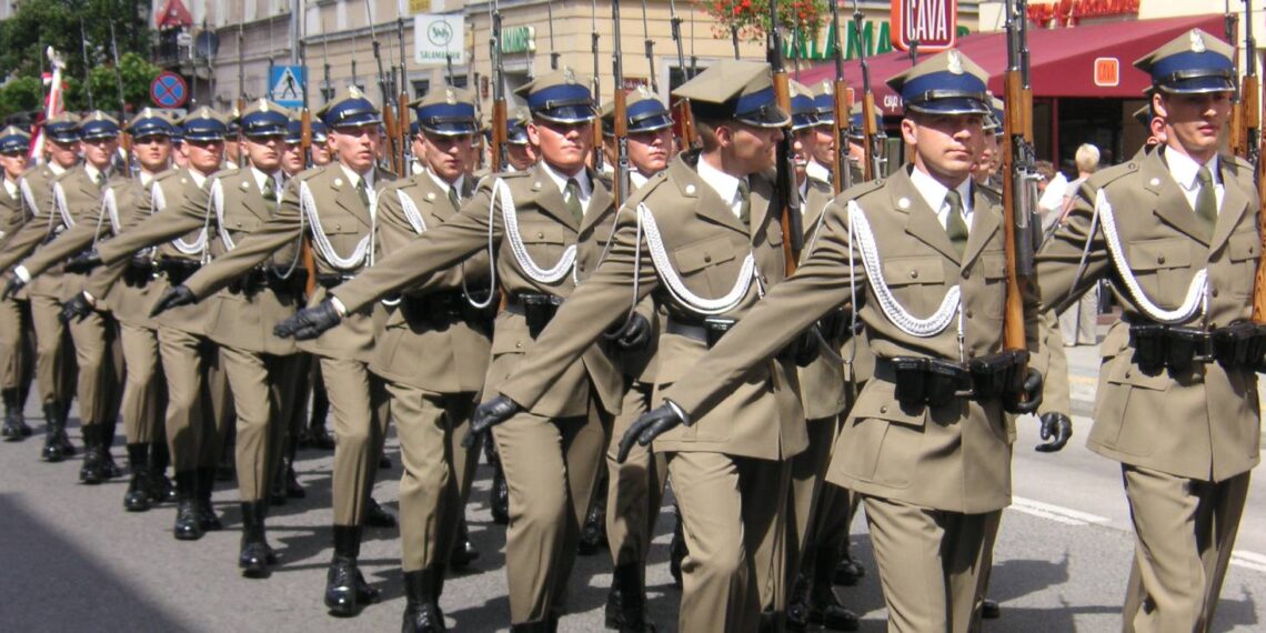 Jak zmieniało się Święto Wojska Polskiego? Opowieść historyka