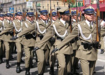 Jak zmieniało się Święto Wojska Polskiego? Opowieść historyka