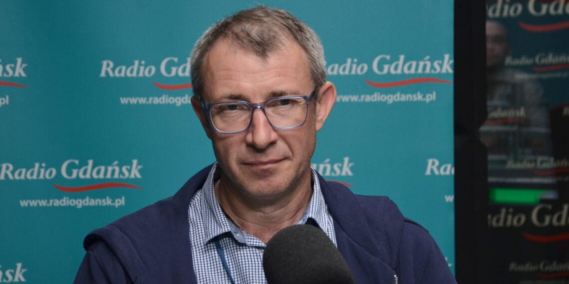 Neuorobiolog: „Niepewne czasy, w których żyjemy, sprzyjają powstawaniu teorii spiskowych”