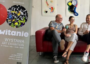 Namalowanie serca czasami zajmuje półtora roku. Z mikrofonem w pracowni artystycznej