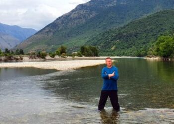 Dzika rzeka i luksusowe owoce morza. Opowieść Rafała Króla o wyprawie do Albanii