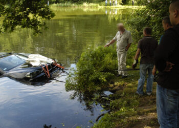 Samochody popowodziowe na sprzedaż. Pułapka czy okazja?
