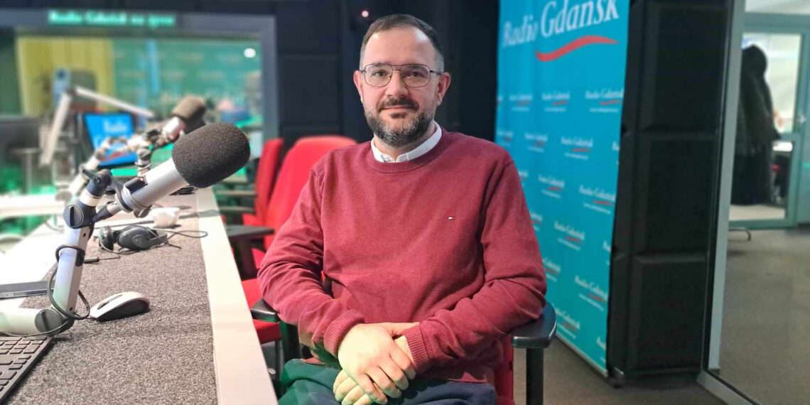 Jedna klinika, wielu chirurgów. „Każdy specjalizuje się w poszczególnych narządach”