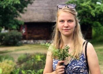 Po zioła lepiej wyjść na łąkę lub pod blok, niż do sklepu – dzika kuchnia Katarzyny Banaś