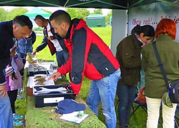 Rak chodzi do przodu, pływa do tyłu – poznajemy raki w Marszewie i Parku Regana