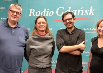 Adwentowe pieśni z wież, czyli jak carillon i trębacze (za)prezentują się w Gdańsku