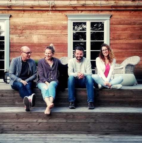 Jak to jest mieszkać w domu, który mówi? Stary budynek w Drewnicy potrafi mieć swoje humory