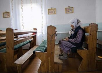 „Płakałam razem z babciami” – samotna kobieca podróż śladami Polaków do Kazachstanu