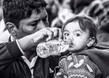 Pojechała na Bałkany żeby pomagać uchodźcom. Dlaczego? Bo to takie ludzkie