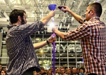 Jak zamienić wino w makaron? Centrum Experyment zaprasza na Walentynki