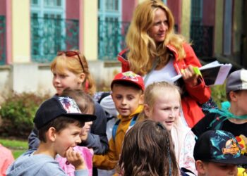 „Tkwimy w wirtualnej rzeczywistości i odchodzimy od zmysłów”. Rozmowa z Gosią Zamorską