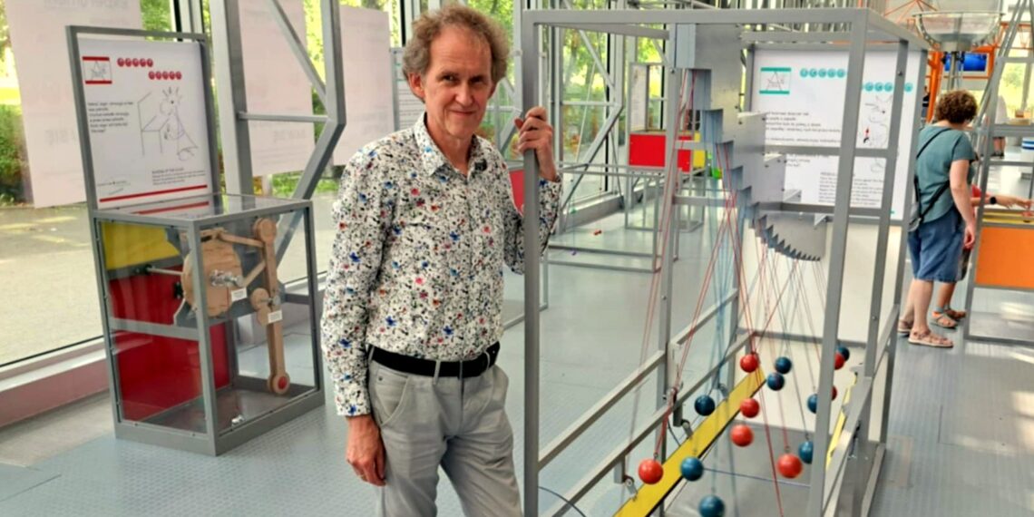 Nie wahaj się – baw się! Eksperymenty z wahadłami w gdyńskim Experymencie