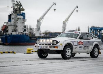 Ekipa z Trójmiasta wystartuje w rajdzie Dakar. Zespół P-Rally pojedzie dwoma Porsche 924