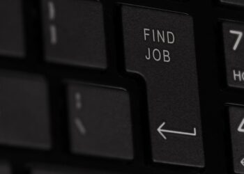 Polscy pracodawcy rezygnują ze zwiększania zatrudnienia? Eksperci: „Nadal możemy spać spokojnie”