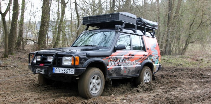 Prawdziwe życie to spanie pod gołym niebem i jazda z dala od utartych szlaków