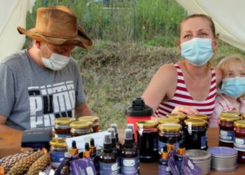 Mamy lawendowe życie – opowiadają Barbara i Bartosz Idczak z Przywidza, właściciele największego pola lawendy w Polsce