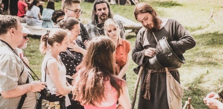 Na rynku w Oliwie kupiłem „Starą baśń” i zaczęła się przygoda ze słowiańczyzną – opowiada Mikołaj Jarmakowski